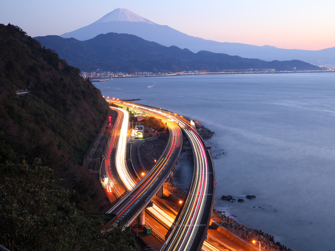 日本を代表する高速道路「東名」！ 魅力的なSAPAに絶景スポットの数々。何度でも利用したくなる東名の魅力とは (1/3) | 車と旅のWEBメディア  Mobility Story｜モビスト